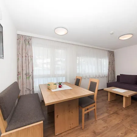 Stoecklhof Apartment *